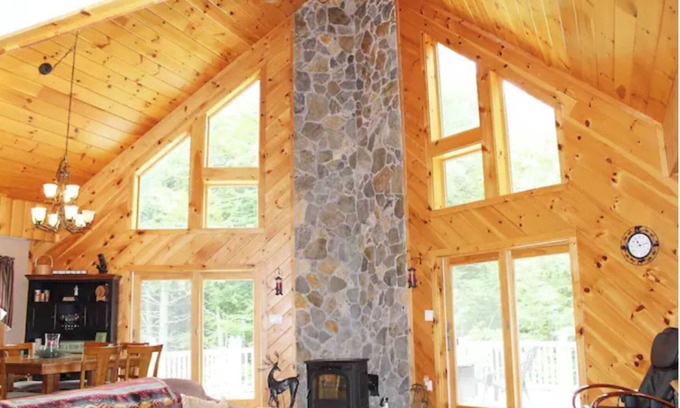 East Burke House | Luxury 4 bedroom home with hot tub & easy access to Kingdom Trails and Burke