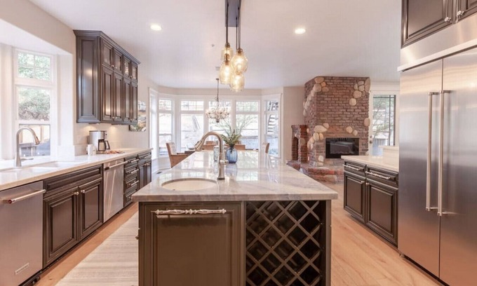Lake Arrowhead House | Luxury 4BR Retreat w/Spa, Firepit, & Game Room