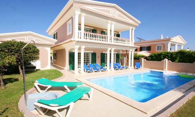 Chinicato Villa | Luxury 5 Bedroom Villa, Private Pool - A/C - Wi-Fi - Garden - 2926/AL