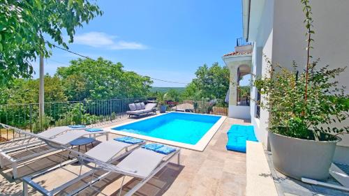Cizici Apartment | Luxury apartment Viktorija with private pool