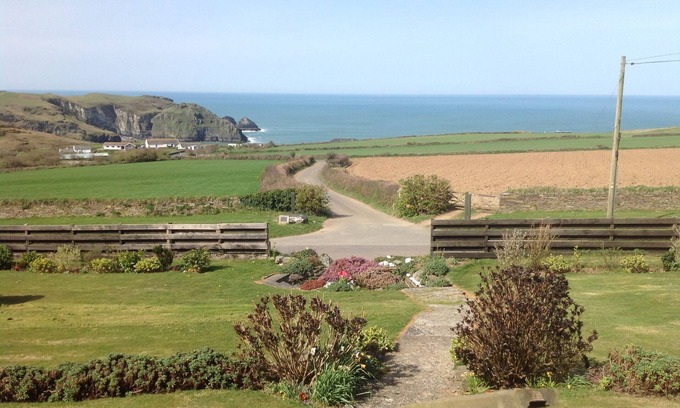 Tintagel Apartment | Luxury Apartment with Spectacular sea views Close to Boscastle/Tintagel
