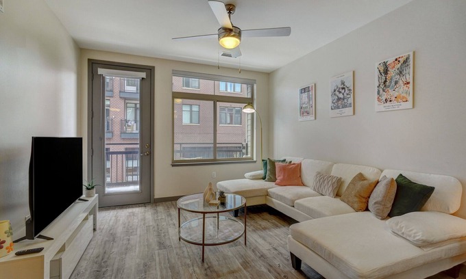 Central Boulder Apartment | Luxury Apartment with Pool, Gym & Central location