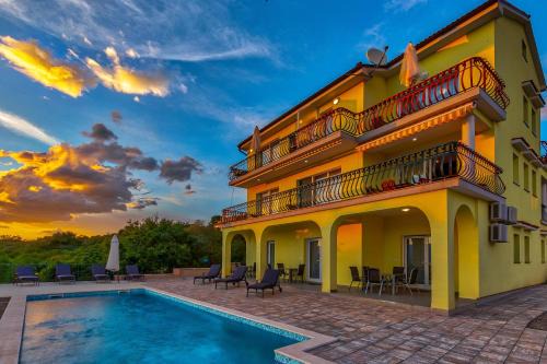 Kostrena Apartment | Luxury apartments Kostrena with pool 2