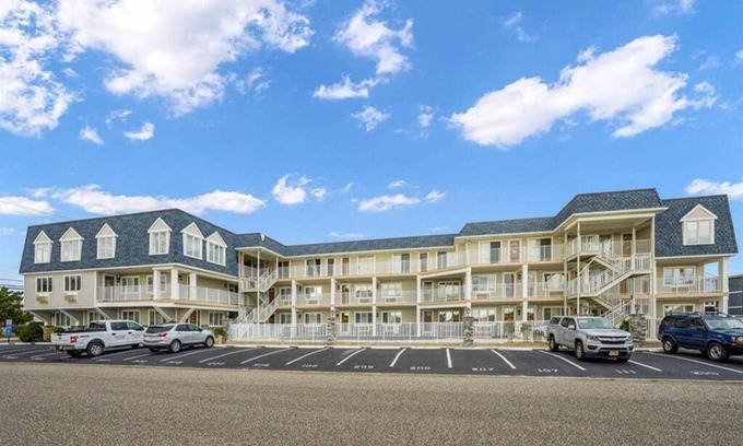 Avalon Condo | Luxury Beach Block Condo with a heated pool on site!