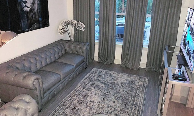 Garden Hills House | Luxury Buckhead Apartment