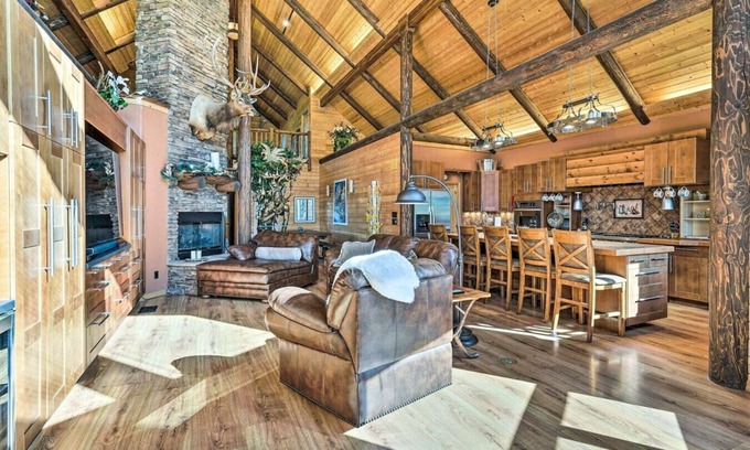 Prescott House | *Luxury Cabin in the Pines *BBQ