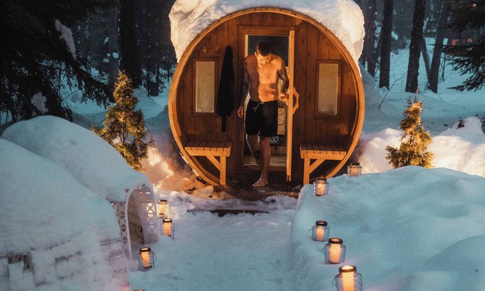 Bracebridge Cottage | Luxury Cabin, Sauna, River Cold Plunge,IGLOOS,EV,Wifi,Instapics! In Muskoka,ON