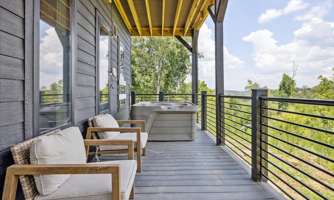 Sevierville Apartment | Luxury Cabin w Indoor Pool Hot Tub Game Room