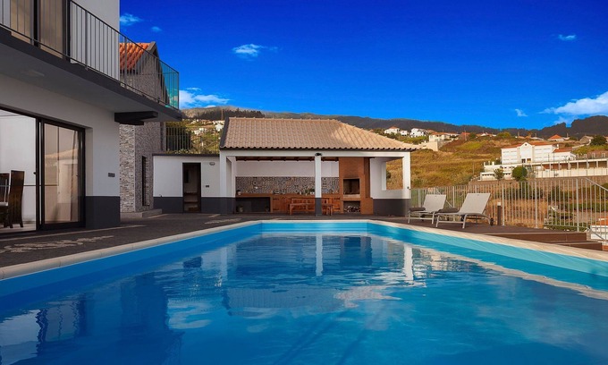 Estrela da Calheta Villa | Luxury Calheta Villa | Casa da Rosalina | 5 Bedrooms | Stunning Sea Views |.