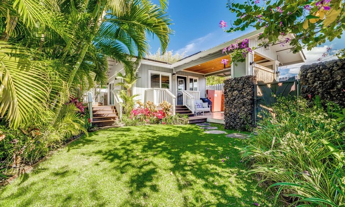 Kihei Cottage | Luxury cottage, private, saltwater spa🌺walk to beach, dining,shops