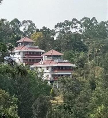 Anachal House | Luxury cottages with beautiful mountain view