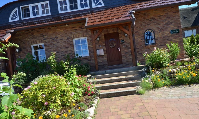 Gager House | Luxury country house with fireplace, 4 baths and Sauna