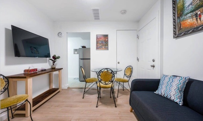 Delta House | Luxury Delta 2BD Suit on ground floor