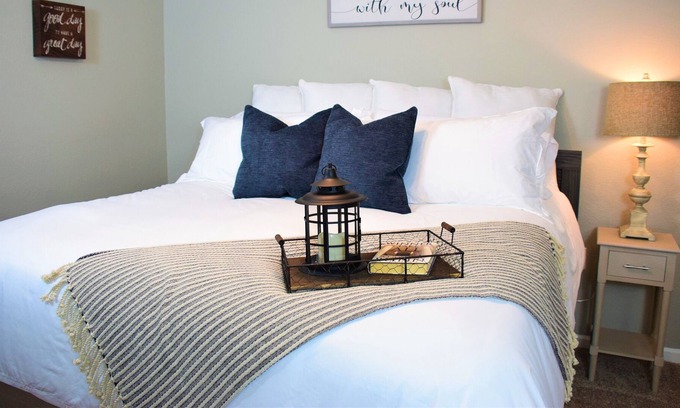 Cabot Apartment | Luxury Double King Suite w/ Great Amenities