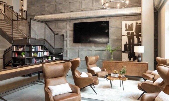 Cabbagetown Apartment | Luxury Extended Stay 1-bedrm apt in Downtown Atlanta with WiFi, AC, fitness room