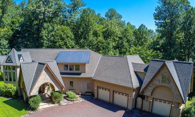 Spring City Villa | Luxury Home By Nature Preserve