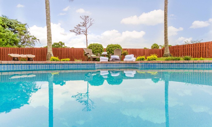 Boca Del Mar House | Luxury Home -Heart of Boca Raton - Gorgeous w/Stunning Pool & Huge Private Yard
