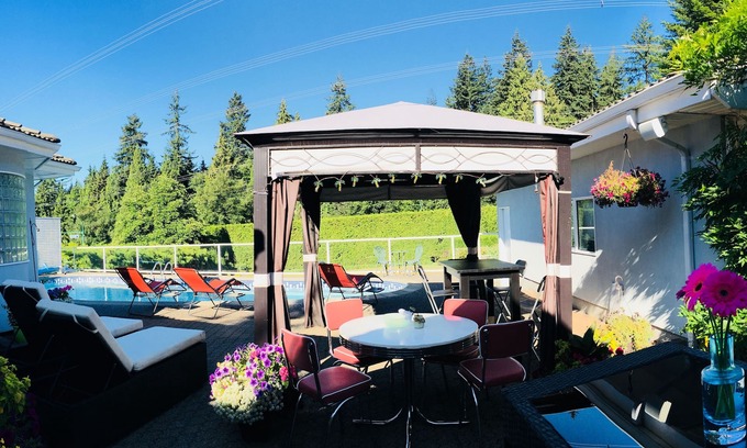 Coquitlam House | 'Luxury Home - Private Access/Private Area