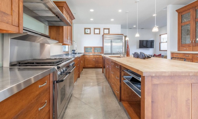 Corona del Mar Villa | Luxury in the Heart of Coronadel Mar - Chefs Dream Location!
