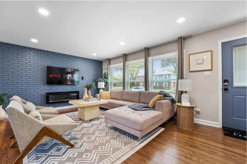 Westchester House | Luxury King Bd w Game Room & Fire Pit 17 miles to Downtown