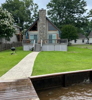 Milledgeville House | Luxury Lakefront property