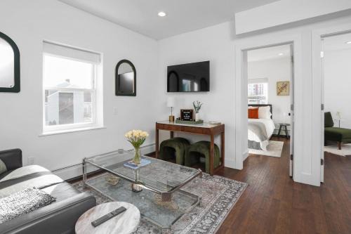 Stamford Apartment | Luxury, Modern 2BR, Harbor Point