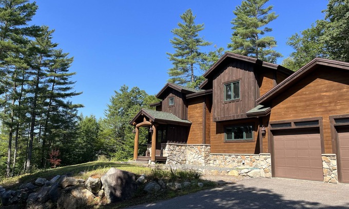 Thornton House | Luxury mountain home near Owl’s Nest and Waterville Valley