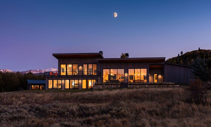 Jackson Hole House | Luxury Mountain Modern Home in Jackson Hole Wyoming. Grand Teton National Park.