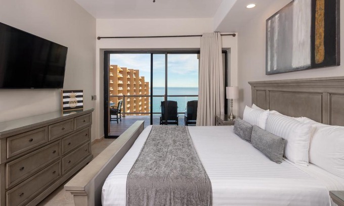 Puerto Penasco Apartment | Luxury Oceanview Condo - Las Palomas - Pool, Golf, Sandy Beach !