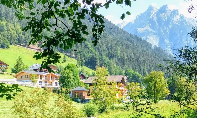 Werfenweng Apartment | Luxury penthouse with idyllic mountain views