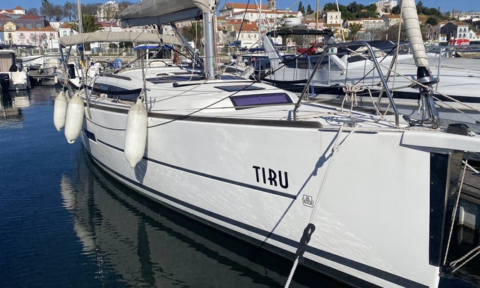 Setubal Boat Rental | luxury sailboat