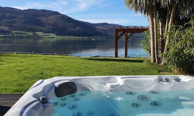 Newry House | Luxury Seaside Escapen