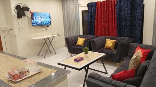 Mirpur House | Luxury Stay at 2 Bedroom Apartment in Citi Housing Jhelum