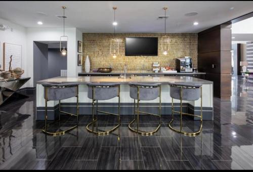 Memorial Apartment | Luxury Stays with Tylaco