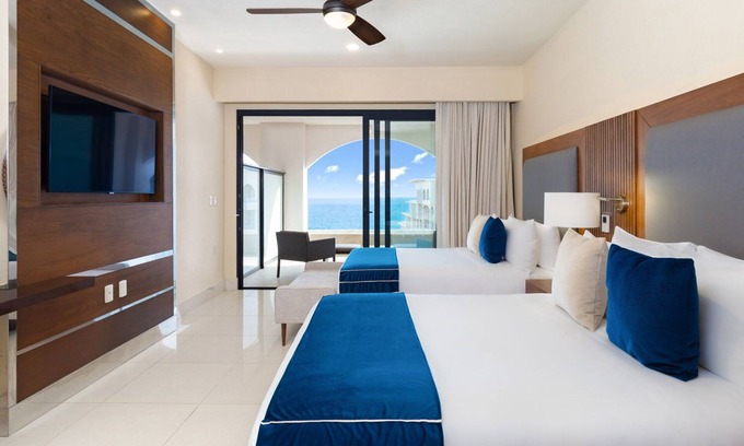 Santa Rosa Resort | Luxury Studio Los Cabos Resort