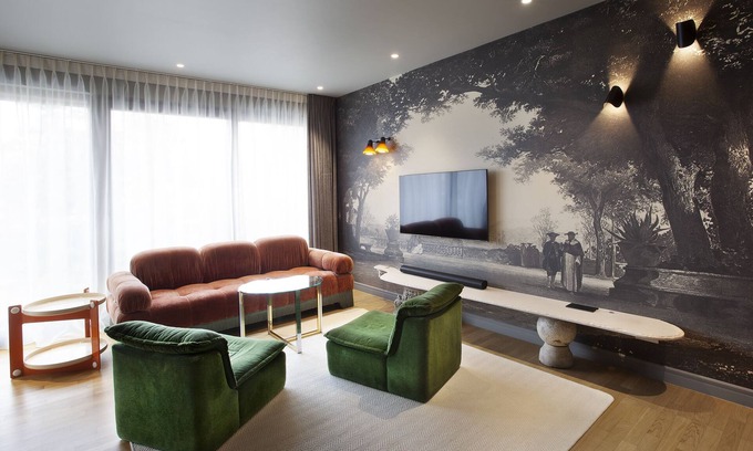 Sector 1 Apartment | Luxury Suite 8 Want - 2 Bedroom, 2.5 Bathrooms, Living, Kitchen