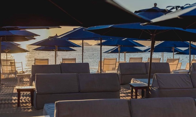 El Medano Ejidal Hotel | Luxury Suite with Private Balcony Hot Tub in Downtown Cabo