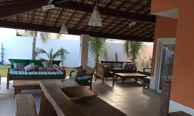 Guarajuba House | LUXURY SUITES 8 50 METERS FROM THE BEST BEACH GUARAJUBA