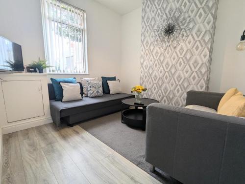 Belfast City Centre House | Luxury Townhouse 3 minutes from City Centre