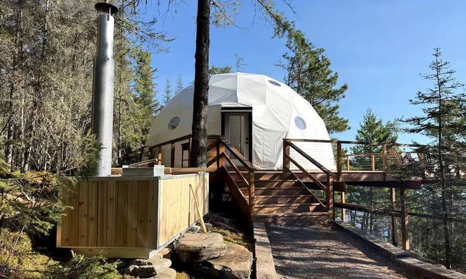Crane Lake Cabin | Luxury Treetop Glamping Dome with Private Hot Tub near Crane Lake, Minnesota