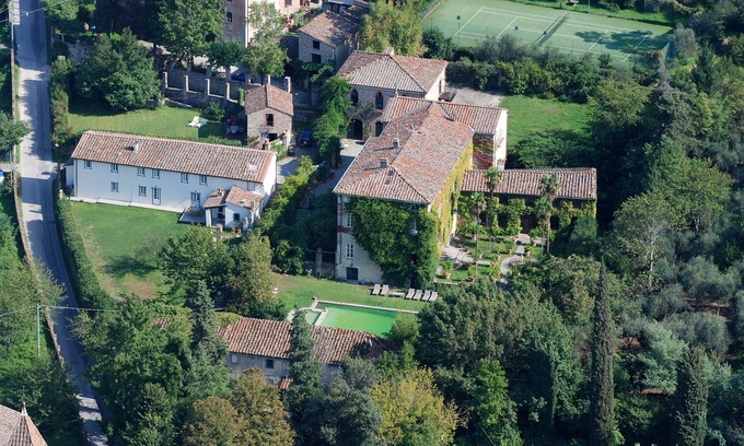 Vorno Villa | Luxury Tuscan C18th Villa Surrounded By Olive Groves, With Pool And Tennis Court