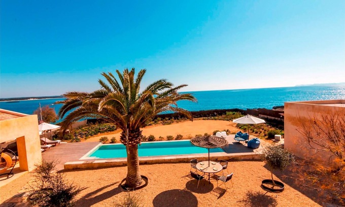 Colonia Sant Jordi Villa | Luxury Villa Cabrera Bellissimo