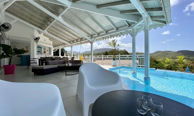 Trois-Ilets Villa | Luxury villa, 12 people, 2 swimming pools, 6 bedrooms, 3 bathrooms, sea and golf view