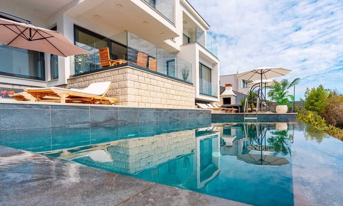 Smokvica Villa | Luxury Villa Bianca with Pool
