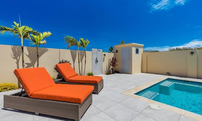 Washington House | Luxury villa w/pool & jacuzzi at an amazing rate