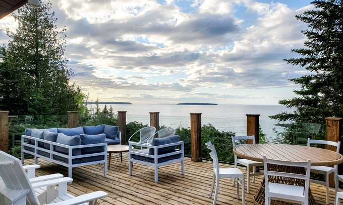 Tobermory House | Luxury Waterfront Retreat in Tobermory