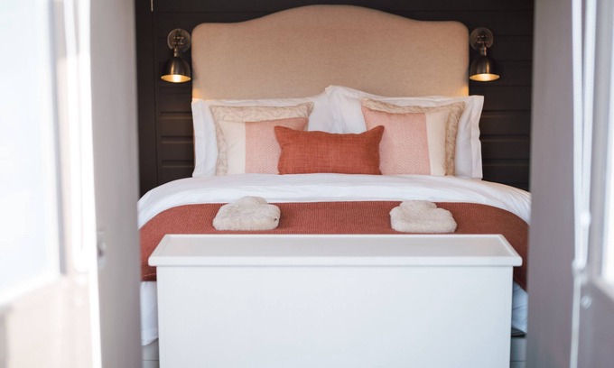 Liverpool Boat Rental | Luxury Wide Beam Canal Boat in the Liverpool Docks
