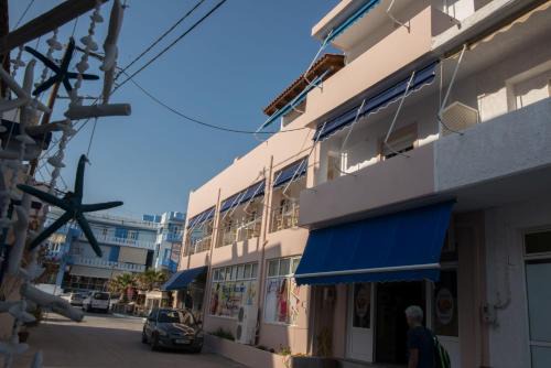 Kalamaki Apartment | Lybian Sea