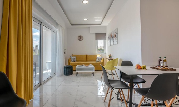 Kissamos Apartment | Lysithea Apartments - brand new, stylish & central