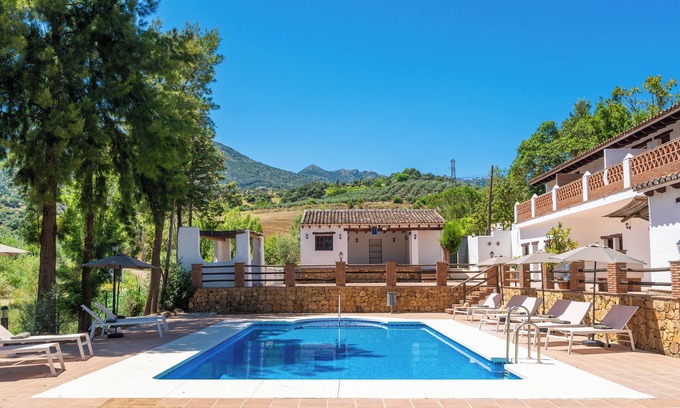 Casarabonela Apartment | Málaga Sierra de las Nieves Real Spain Adults Recommended